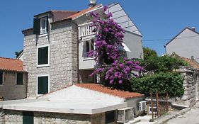 Split Center Suites